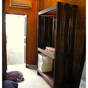Zimmer mit zwei Einzelbetten